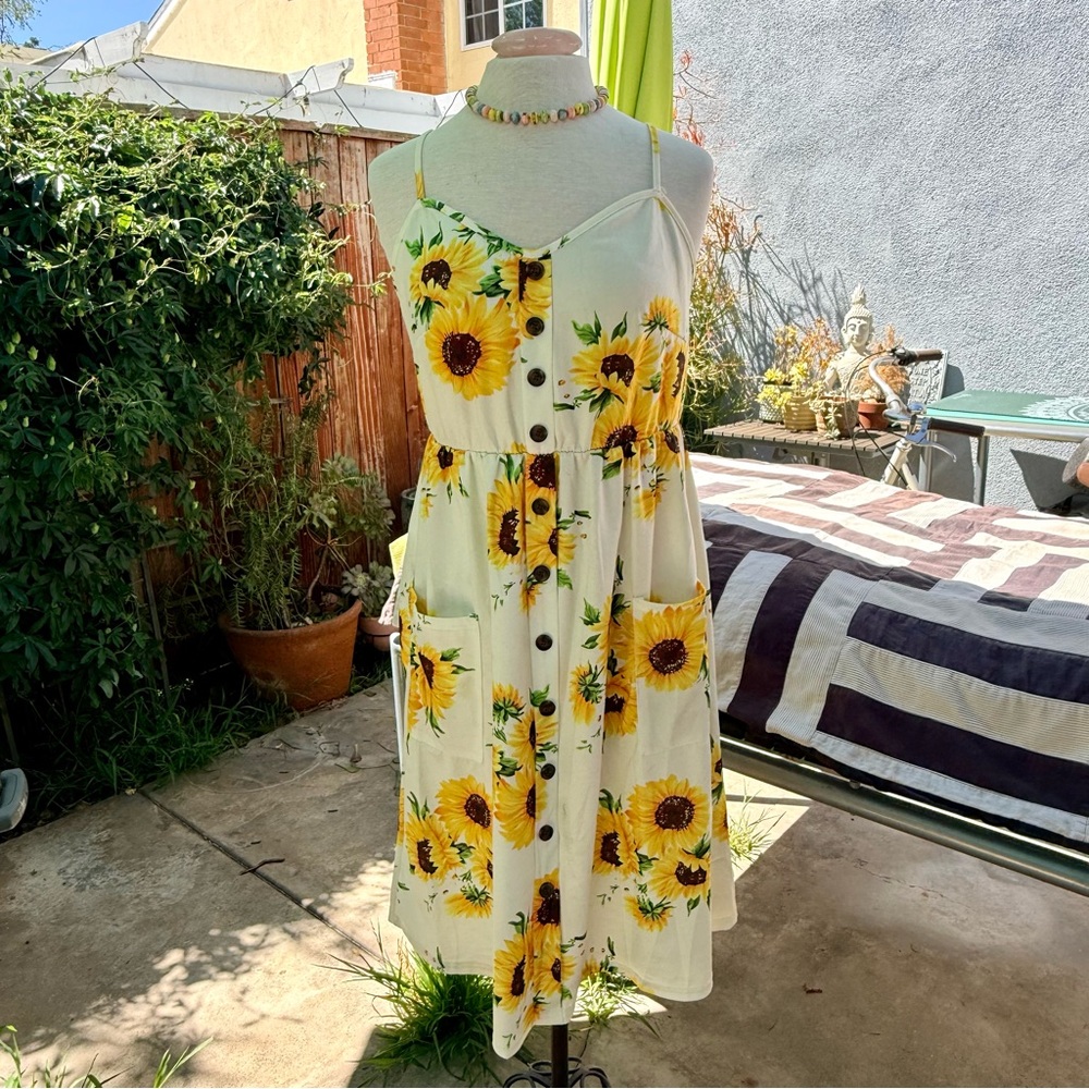Sunflower Print Midi Dress in Cream